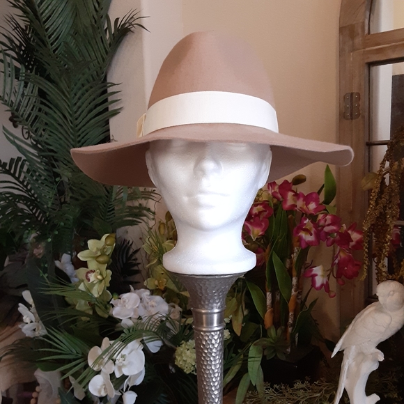 NORDSTROM, Wool Wide Brim, Banded Fedora - Picture 2 of 6